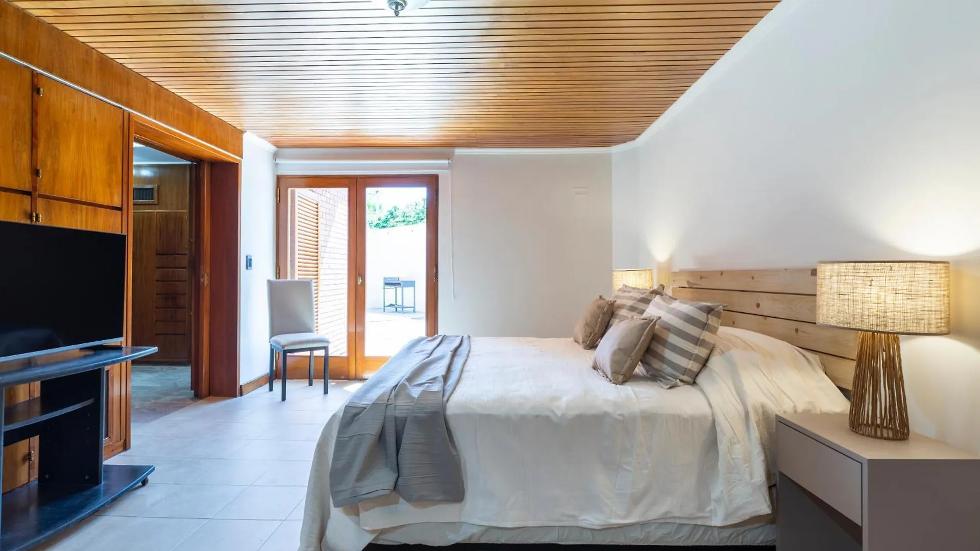 Сasa de vacaciones Villa Amplia, Calida Y Super Ubicada Mendoza